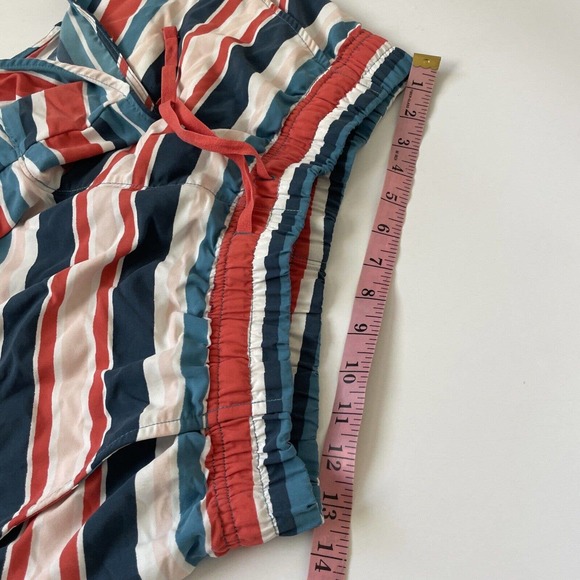 The North Face Shorts‎ Women’s Medium Striped Flashdry Hiking Activewear Running - Picture 10 of 11